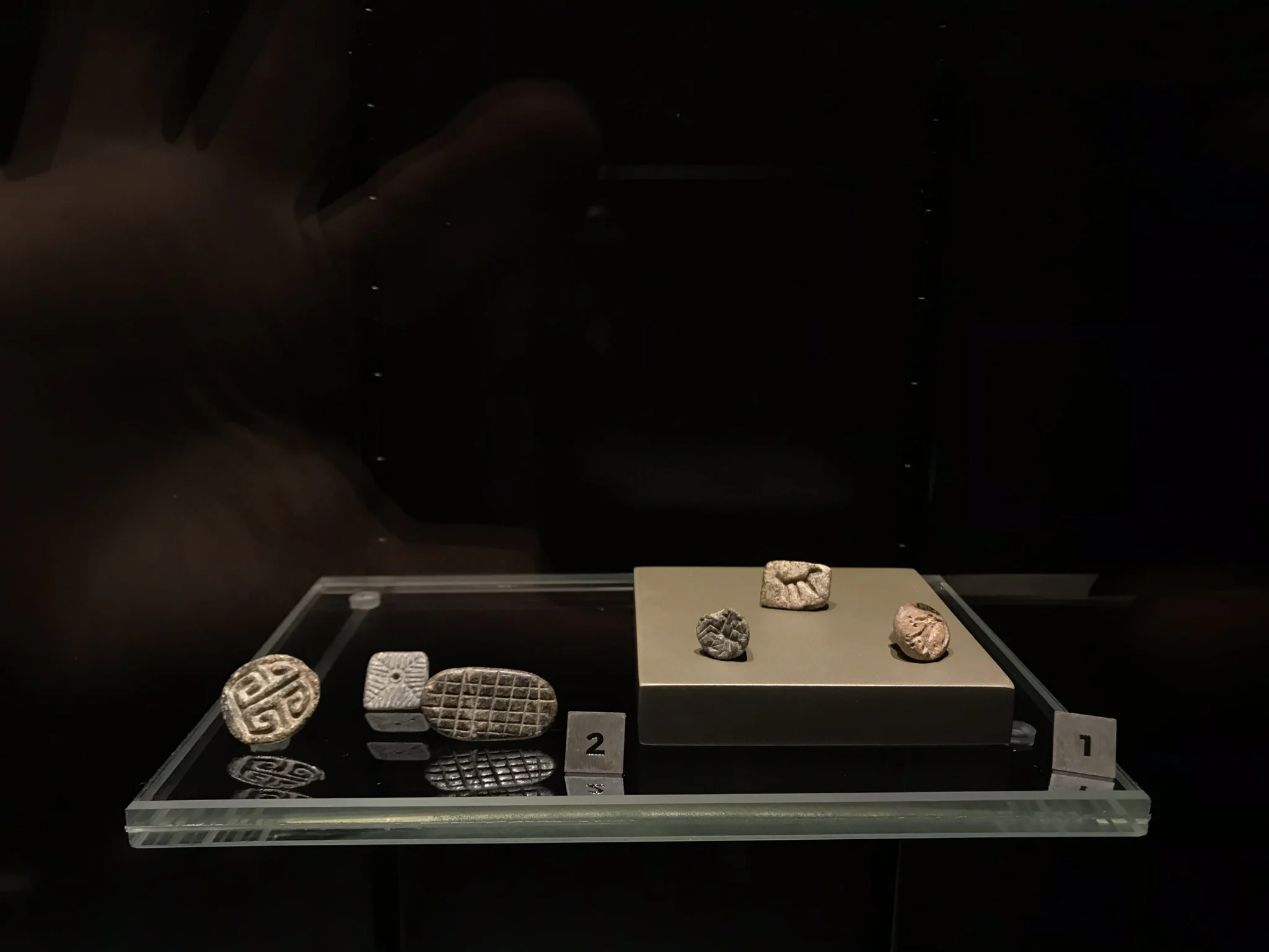  Take one of these and keep it with you for good luck.  خذوا واحدة من هذه القطع واتركوها معكم لحظاً سعيداً 