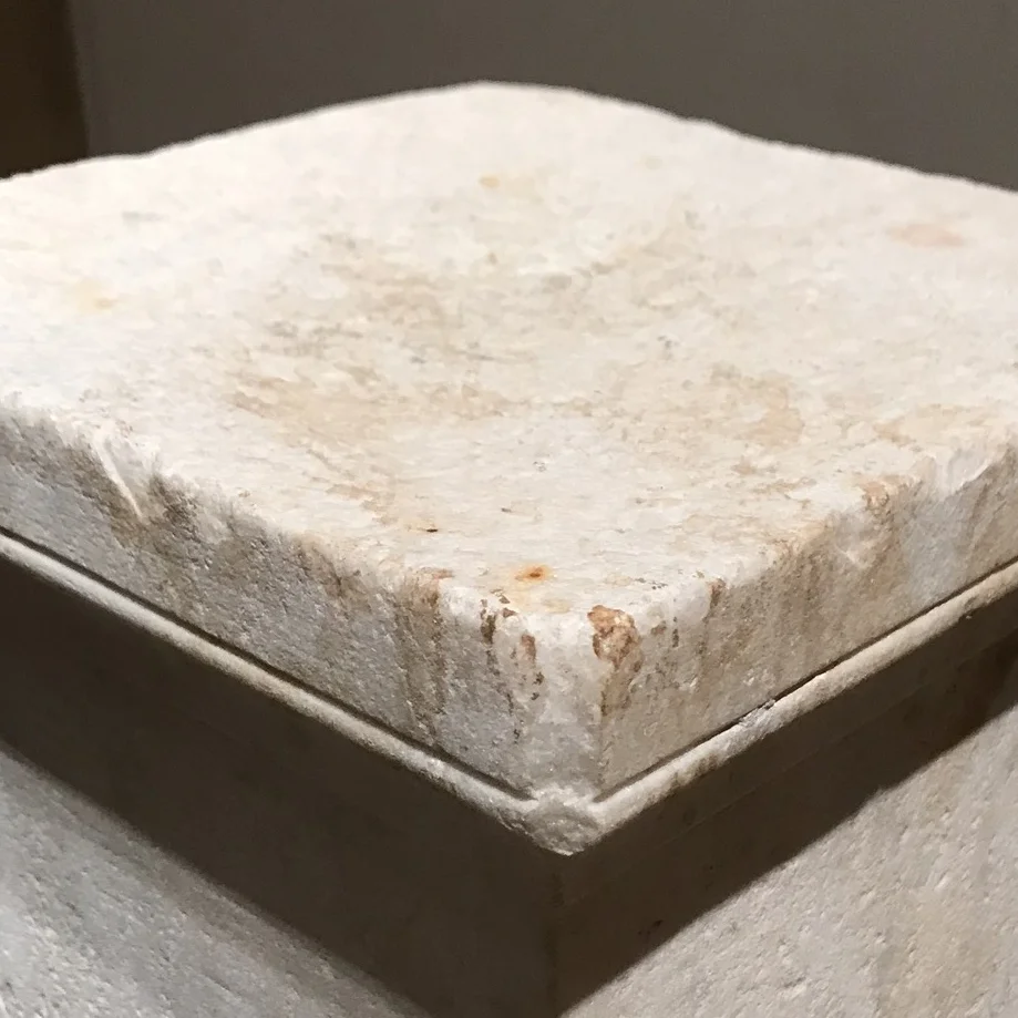 PEDESTAL_04.jpg